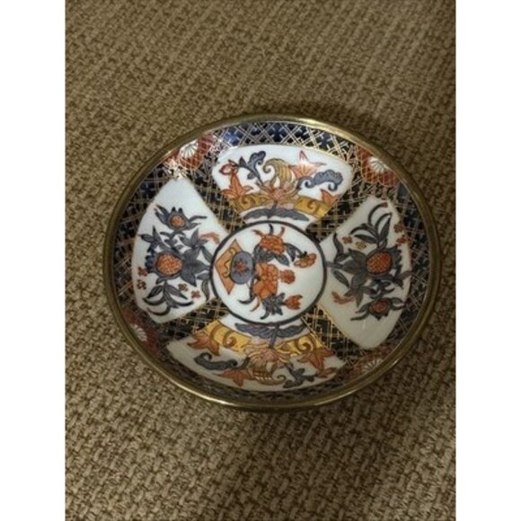 VTG Imari Japanese Porcelain Ware Decorated Hong Kong Pewter Encased Bowl 7 1/2” - Picture 4 of 6